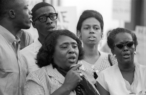 Fannie Lou Hamer with students in black and white